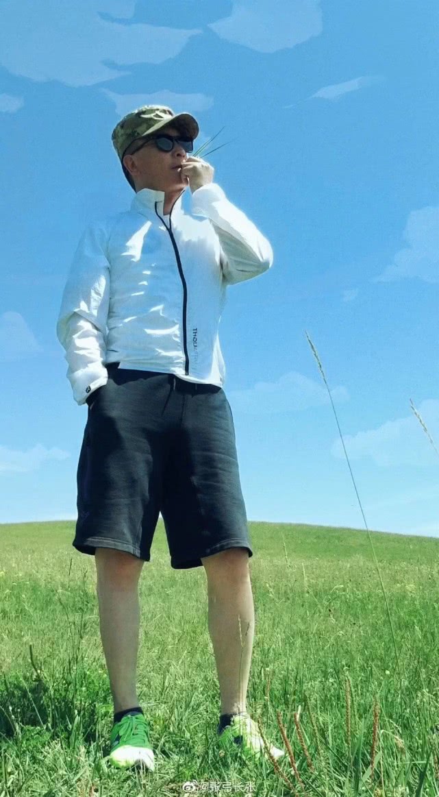 张弓《我们的千阙歌》,一人一行一阙歌,一生一世一红颜_曲明阳