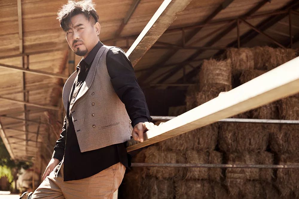 金钊御马前行追求演员梦想的勇者之路