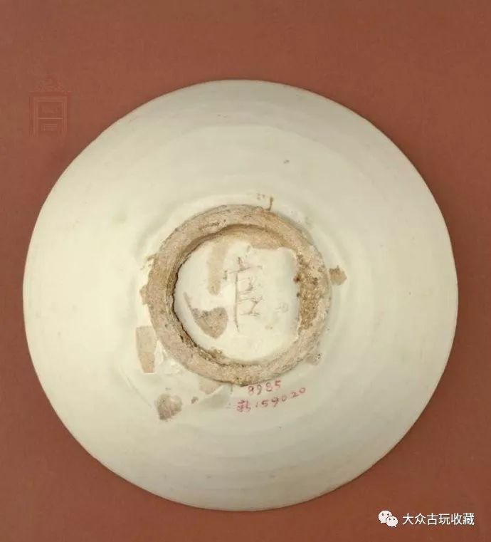 鉴别历代古瓷碗底足的变化规律