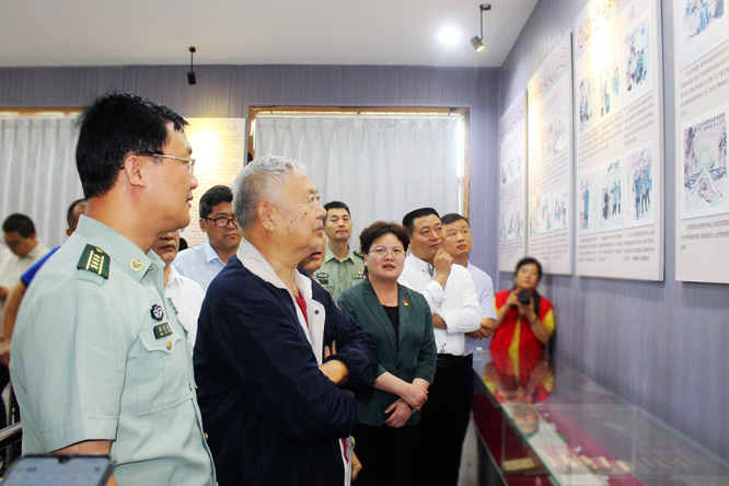 市委常委,周口军分区政委孙先振,县领导张颖波,张建中,朱良杰,闫忠玉