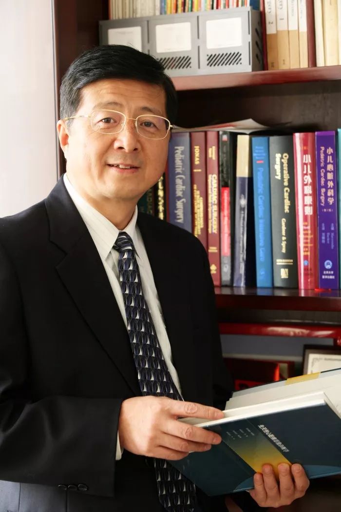 【快讯】国际权威杂志发表上海儿童医学中心气管狭窄治疗成果_徐志伟