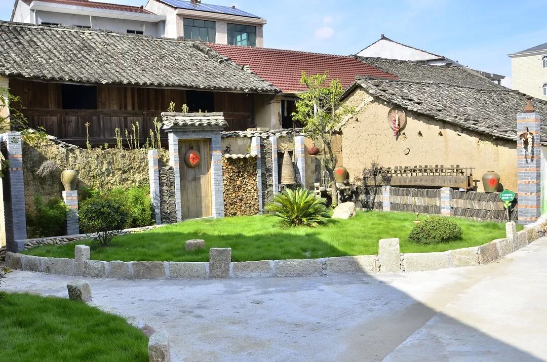 开阔视野学经验全速冲刺争先进千祥镇召开8月份美丽乡村创建现场推进