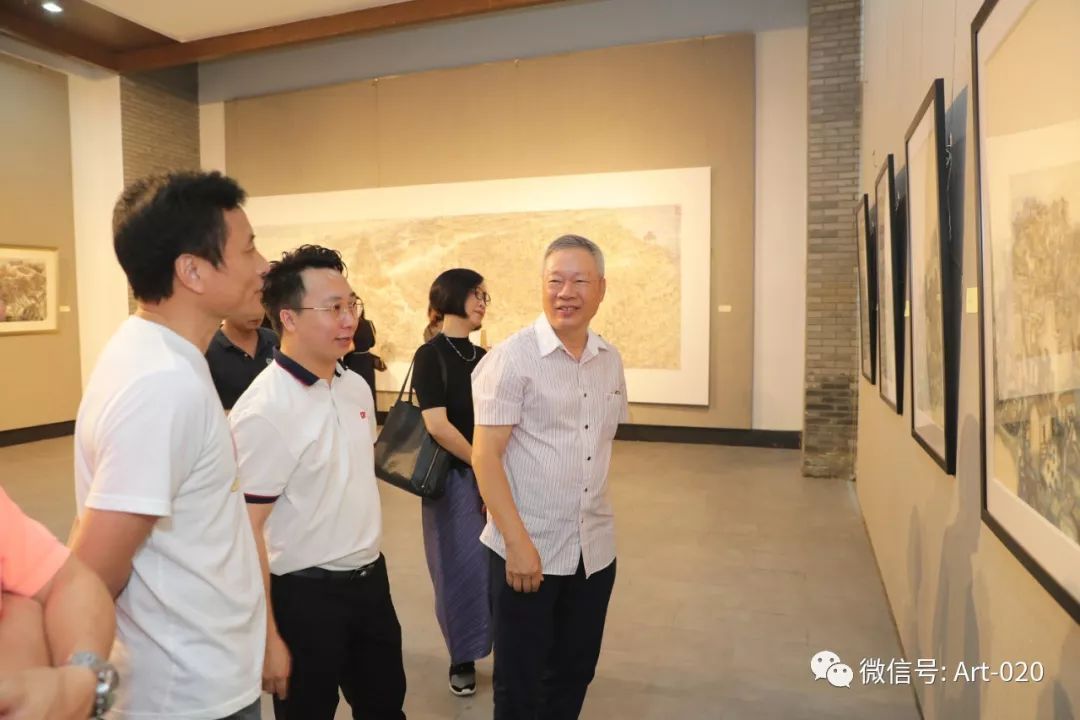 顺德田园国画院五岁啦院庆作品展正在北滘文化中心举行