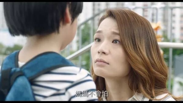 tvb长脚蟹跳出港女演年轻肺癌病母演技大爆发广获好评