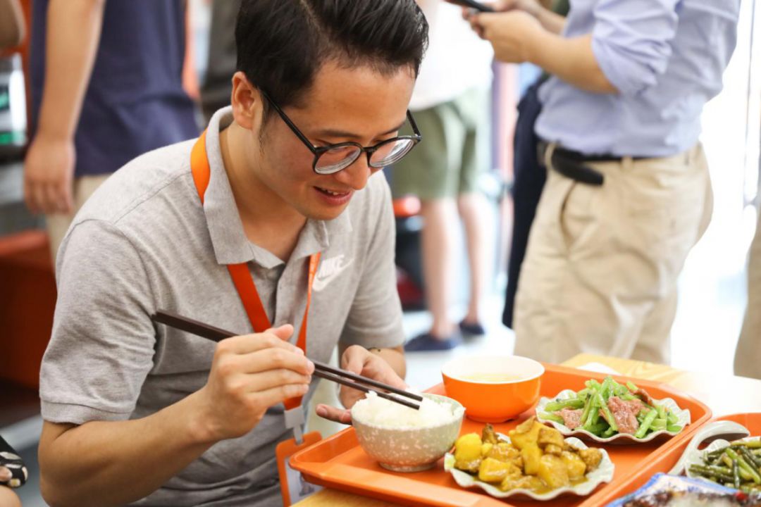 听说最近北外滩附近的白领有了用餐新去处
