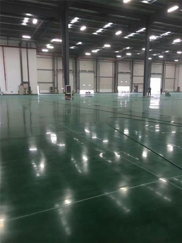 金刚砂地面混凝土密封固化剂施工注意事项
