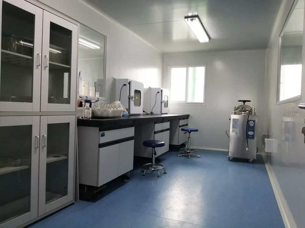 试剂室(钢木悬柜式边台 pp带抽风试剂柜)九楼有机分析室(一)(钢木悬