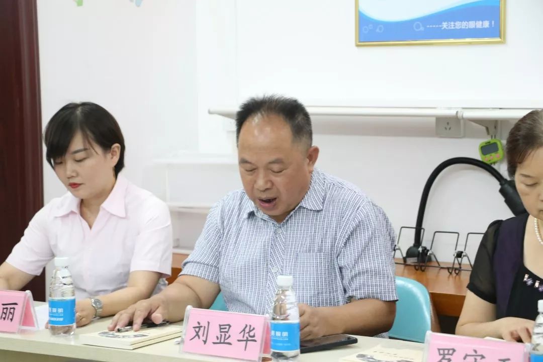 礼赞中华70年荣昌一家店竟然这样庆祝文末还有超超超大福利哦