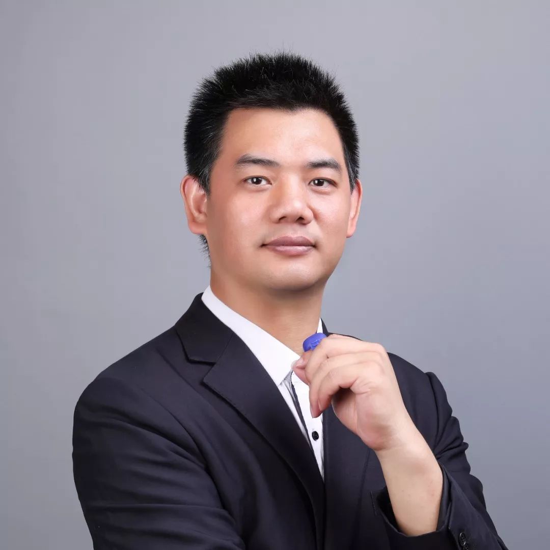 2,曾任润华物业(山东第一家上市物业公司)副总经理 3,物业管理标准化