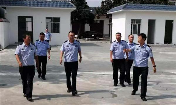 南阳市公安局刑警支队支队长职健深入西峡指导精推双基行动
