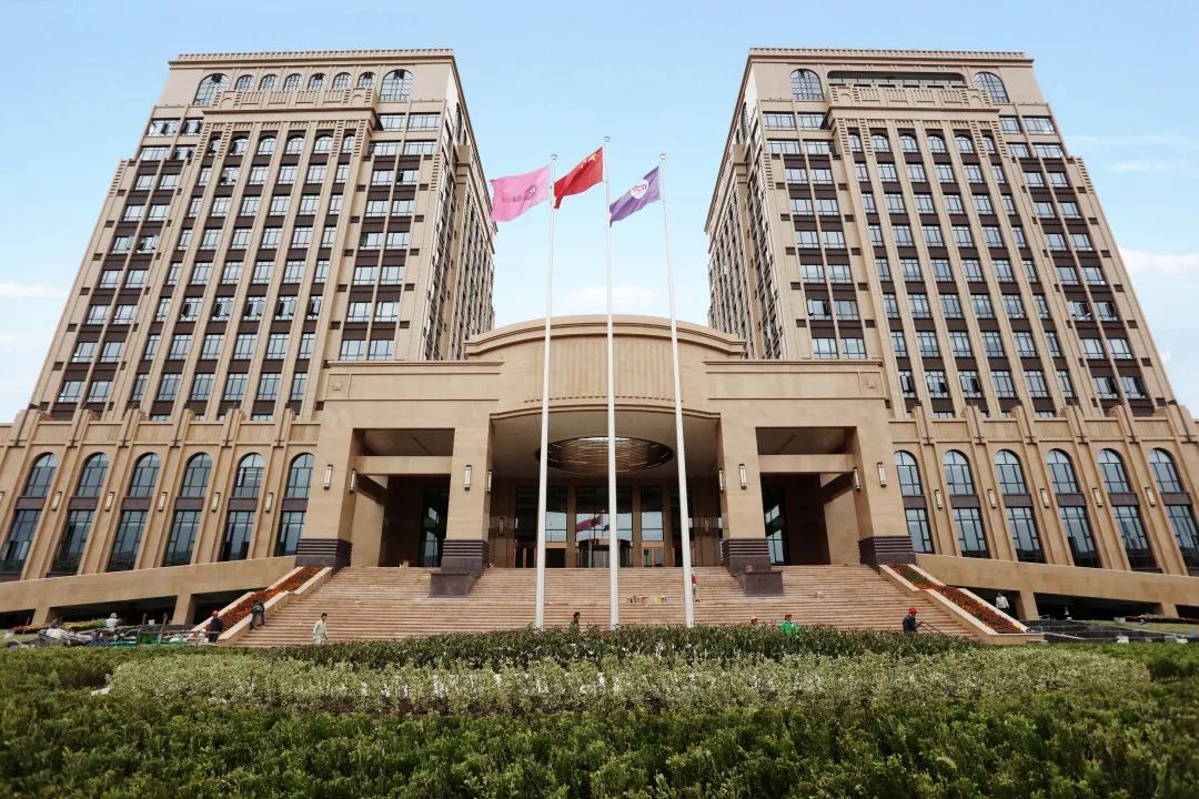 圆通速递总部大楼于2019年在上海落成,双子楼已成为圆通速递新的标志