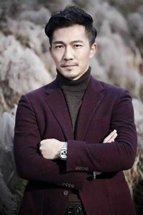 成熟儒雅稳重善良演员陈震值得我们最好的生日祝福