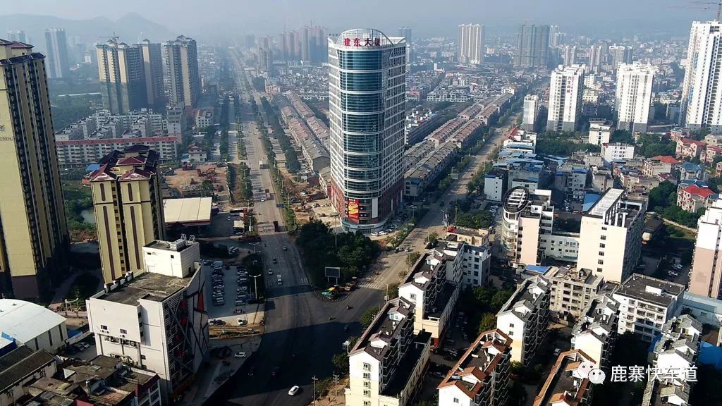 开挂啦又一座大桥通车鹿寨10年交通崛起记