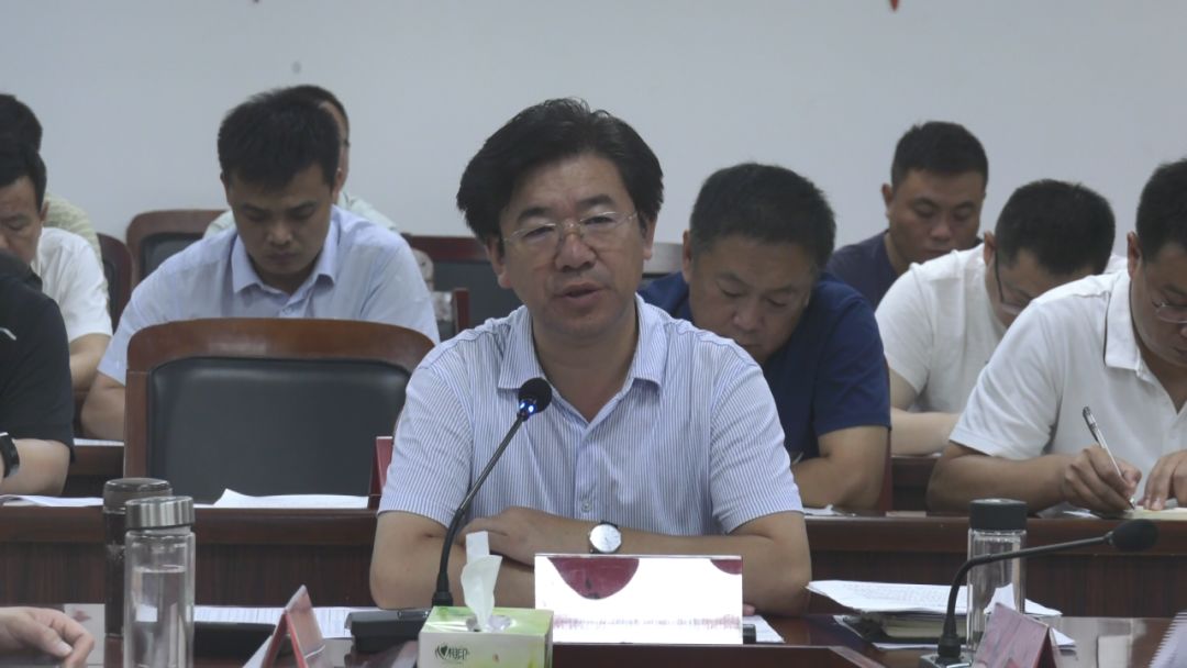 县领导李建方,江涛,巩建山,张海生,梁晓强,杨耀东,曹孟军,朱献东,苗