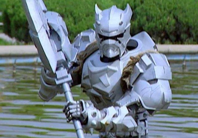 4 震雷斧这个武器是雪獒侠的,对于雪獒侠相信大家都是很喜欢的,毕竟