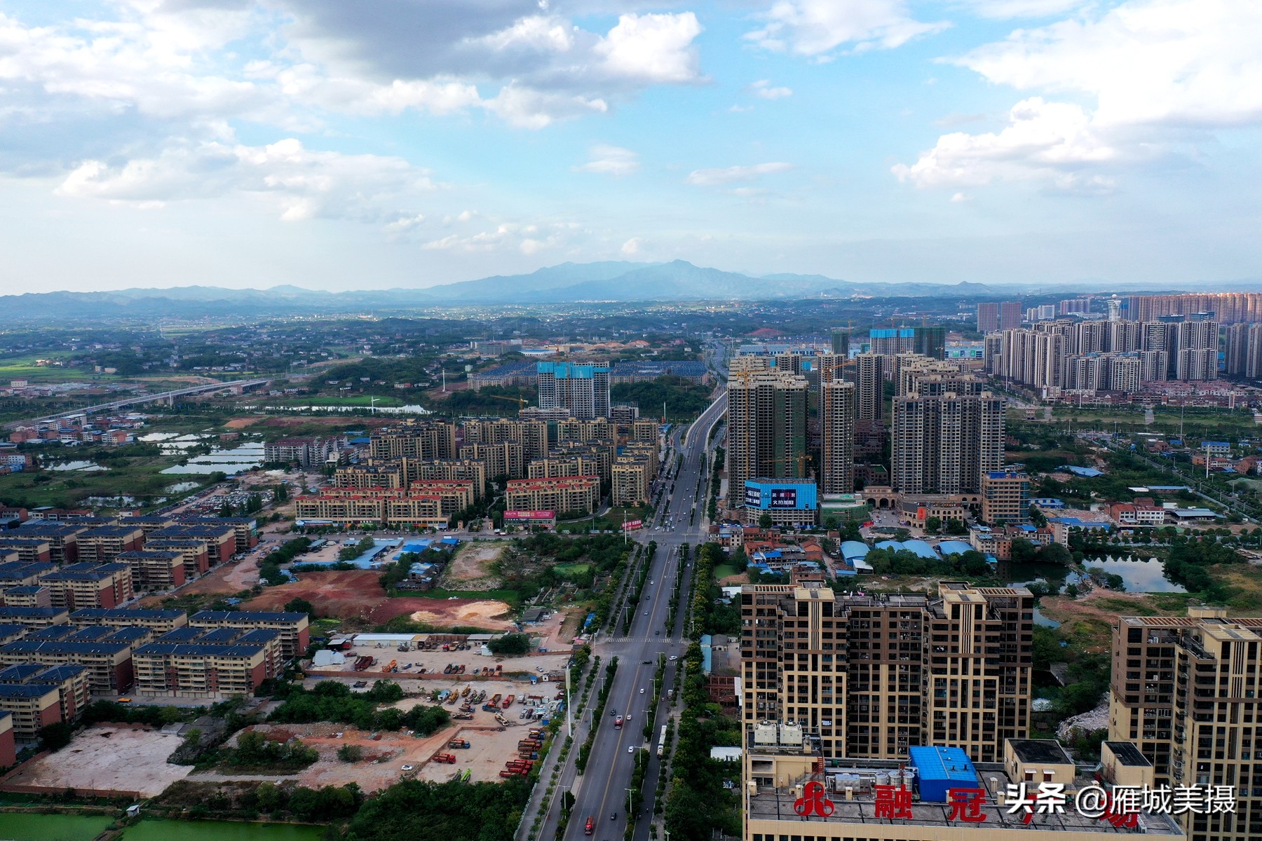 高空看衡阳航拍船山西路蒸湘区城郊结合部高楼林立日日新