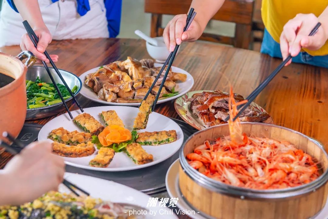 免費送霸王餐街坊好評98的明笙農莊還有爆汁電飯煲雞魚生辣木樹煲雞