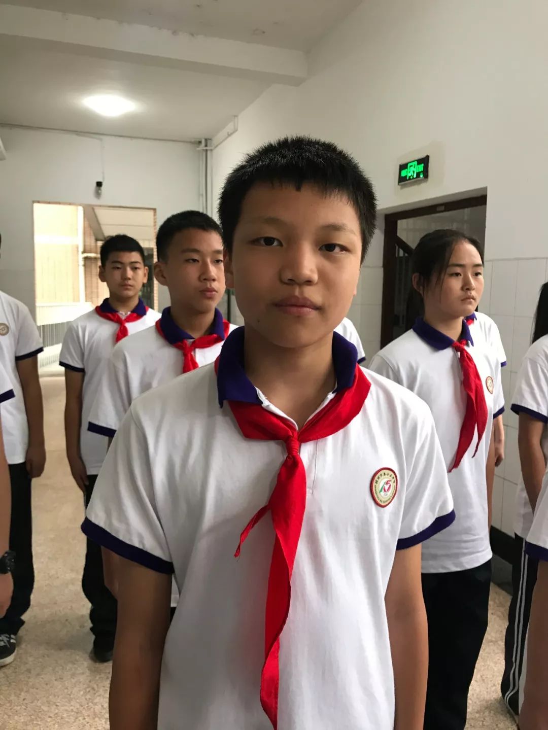 杭十五中活动风雨中的小兵更坚强为你们点赞