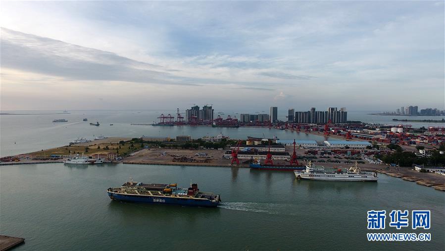 受台风"杨柳"影响 琼州海峡全线停航