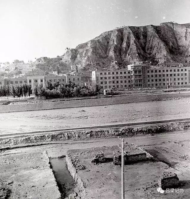 吕梁建区初期离石城貌看到最后一张落泪了