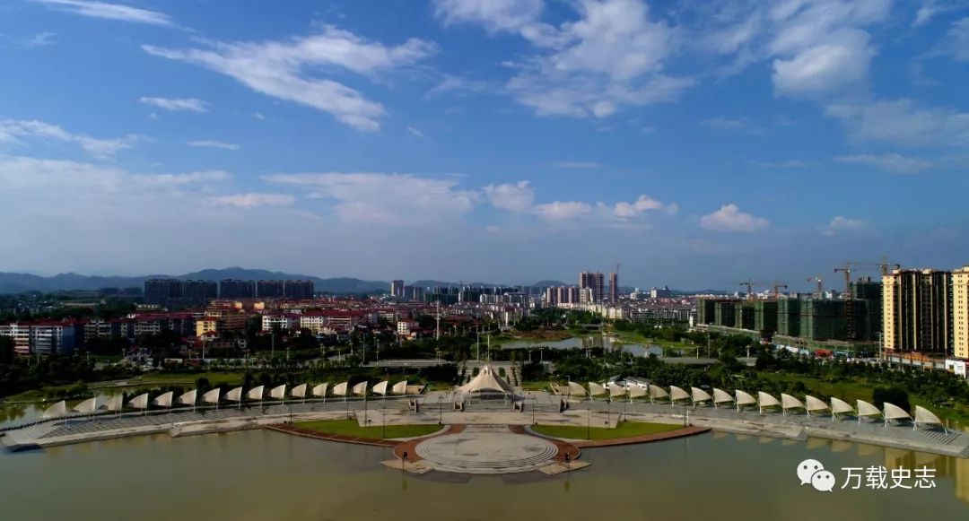 撤县设区后,万载与宜春城区融合发展将被提上议事日程,成为主调.