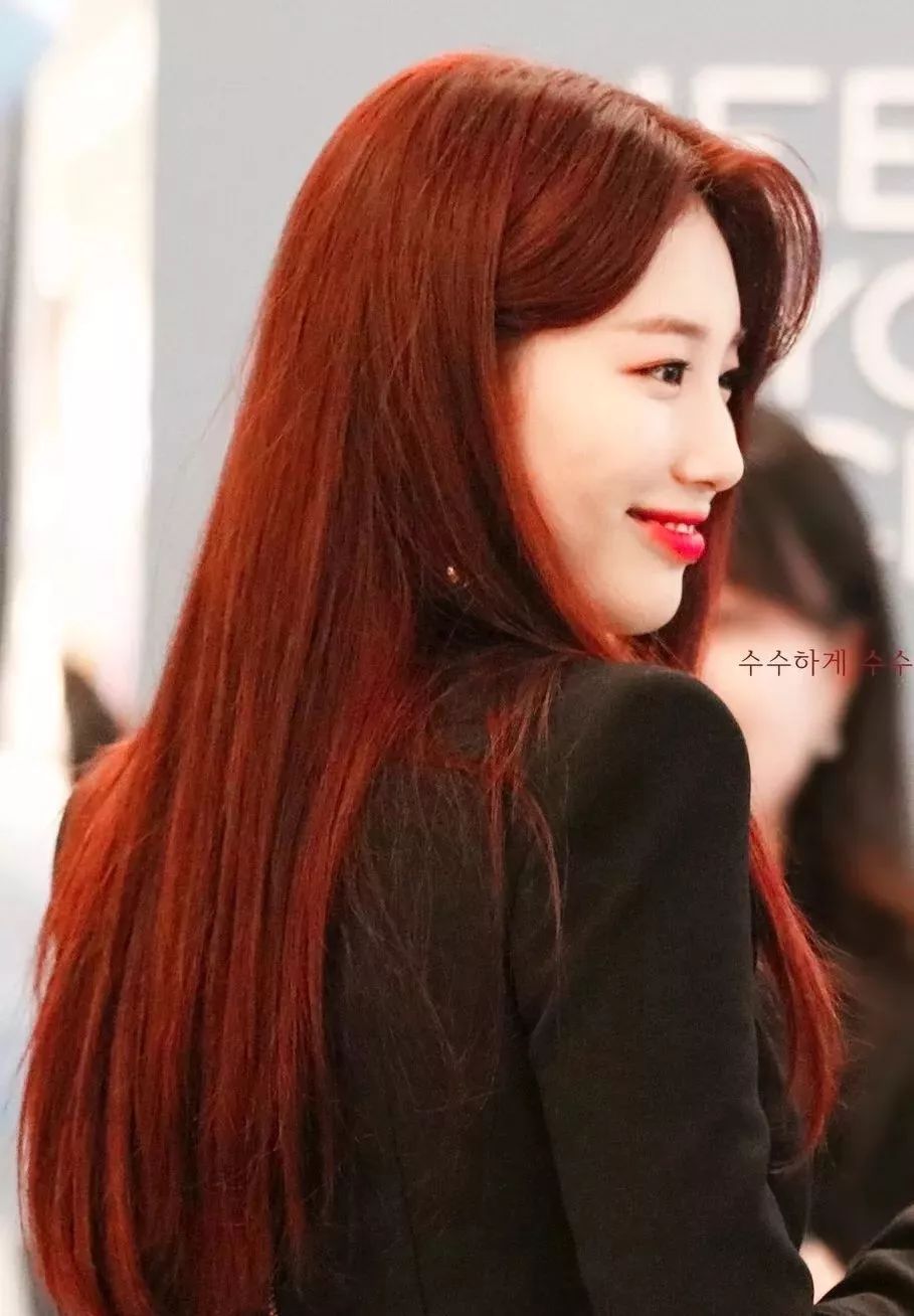 国民初恋秀智染红发变爱丽儿,明星们最近的发色也太让人心动了!_pick