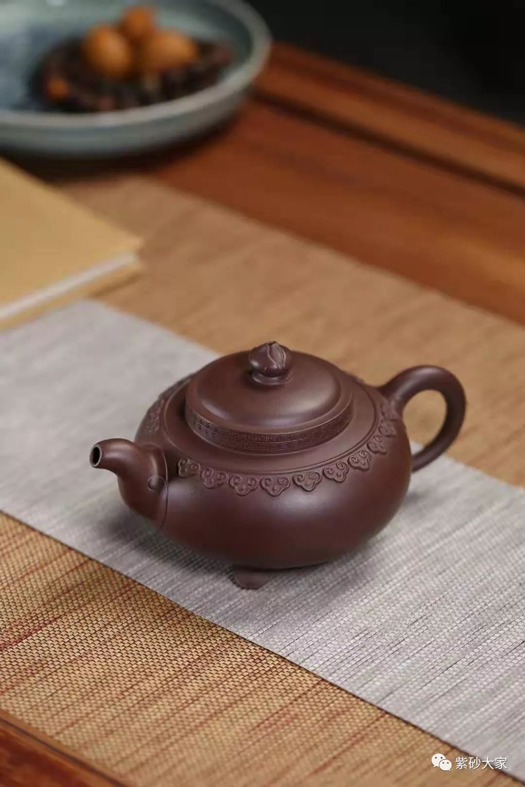 紫砂臻品冯杏华云肩如意