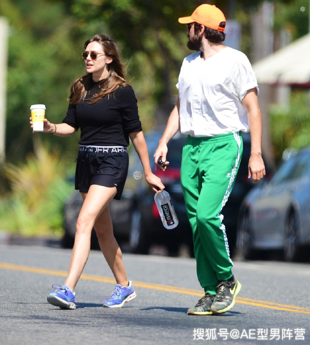 "奥妹"伊丽莎白·奥尔森现身街头!和男友一起去健身,长腿抢眼