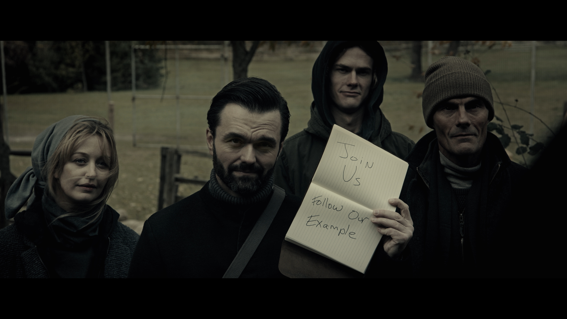 怪兽蝠蜂明日倾巢出洞死寂逃亡奏响夏末狂欢