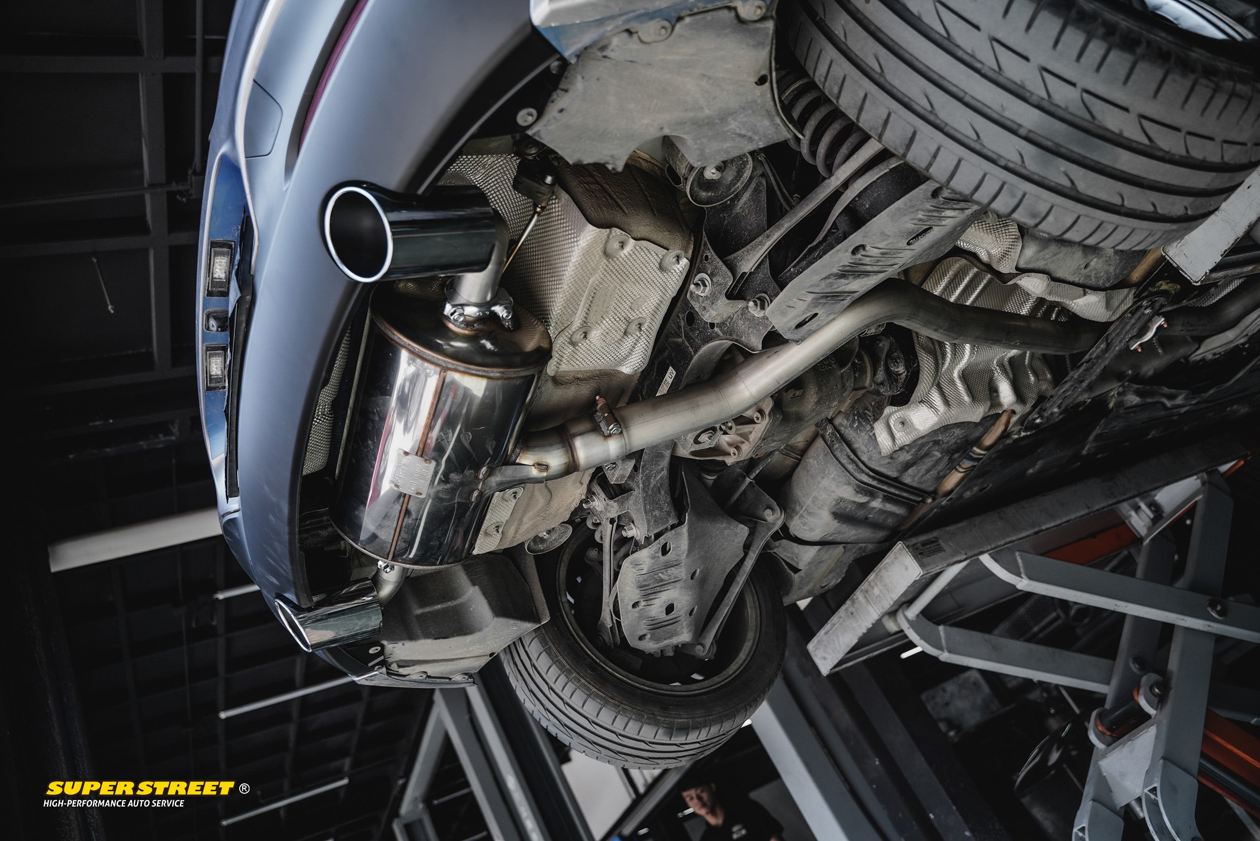 superstreet改装日记宝马1系125i改装supersprint中尾段排气