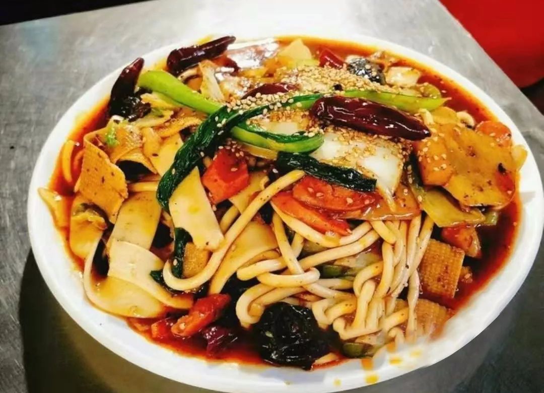 张掖第一美女的简历曝光又让张掖火遍全国了