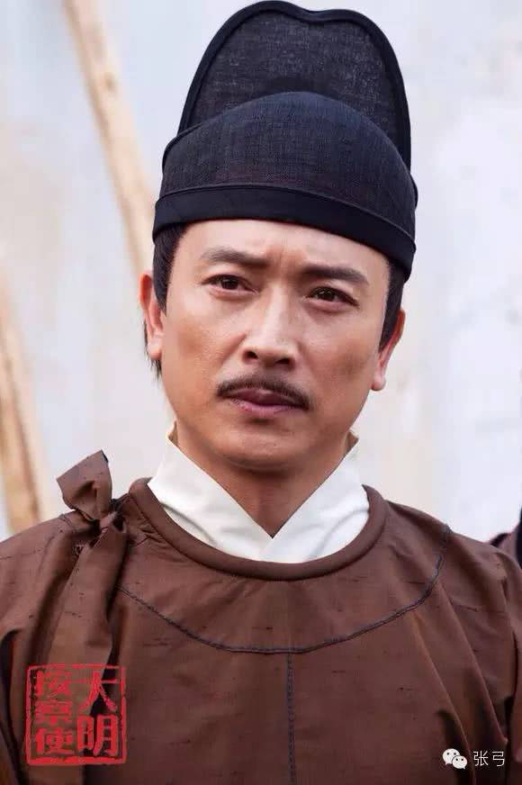 张弓:游走于多种人生,驾驭着不同角色