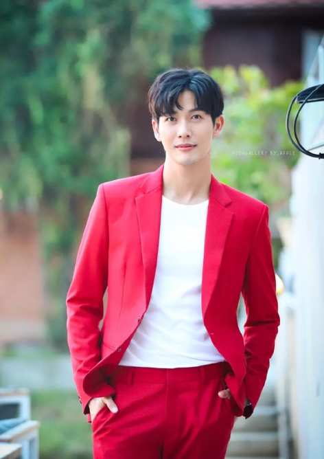 泰国男星push被错认成王一博,你们觉得像吗?_jooy