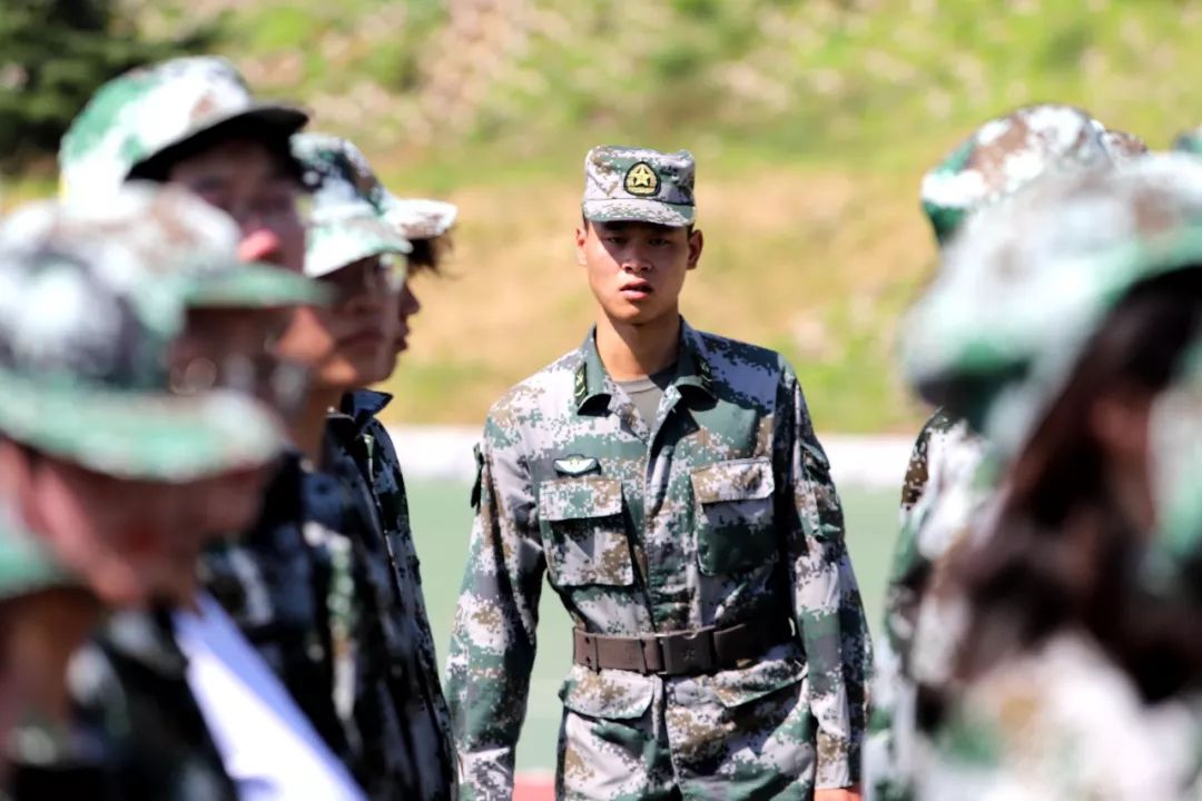 集結號已經吹響!大藝新生開始軍訓生活