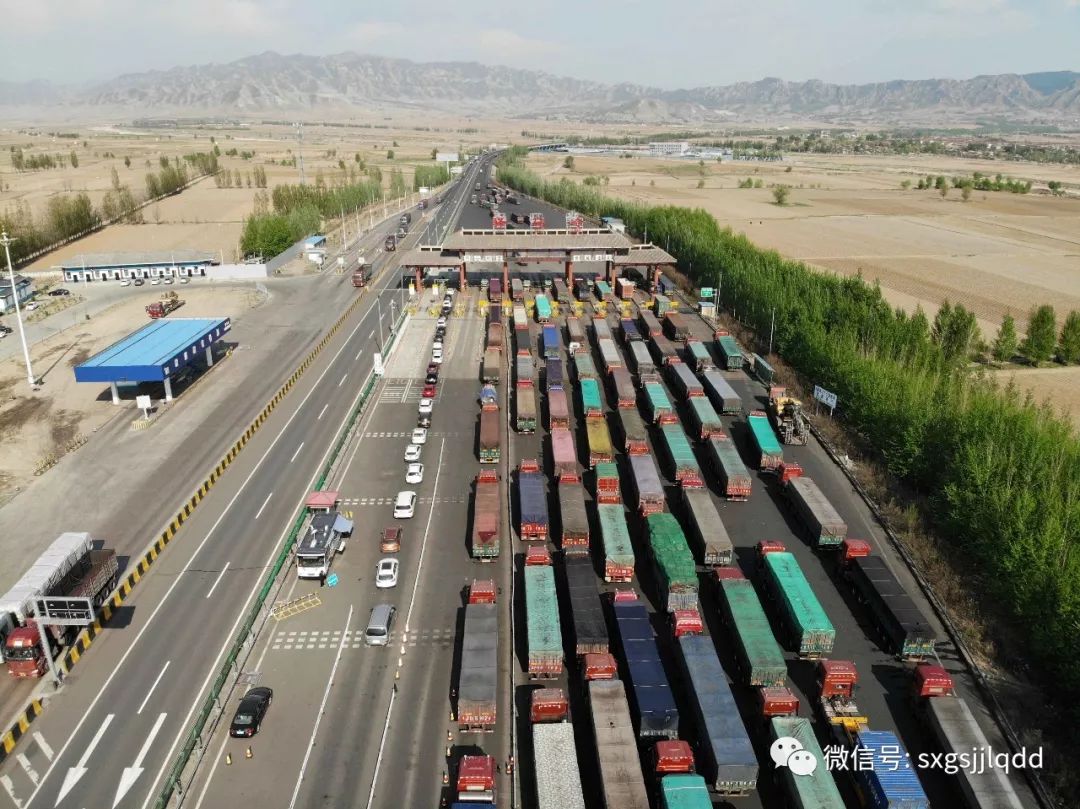 荣乌高速灵丘浑源段货车通行提示