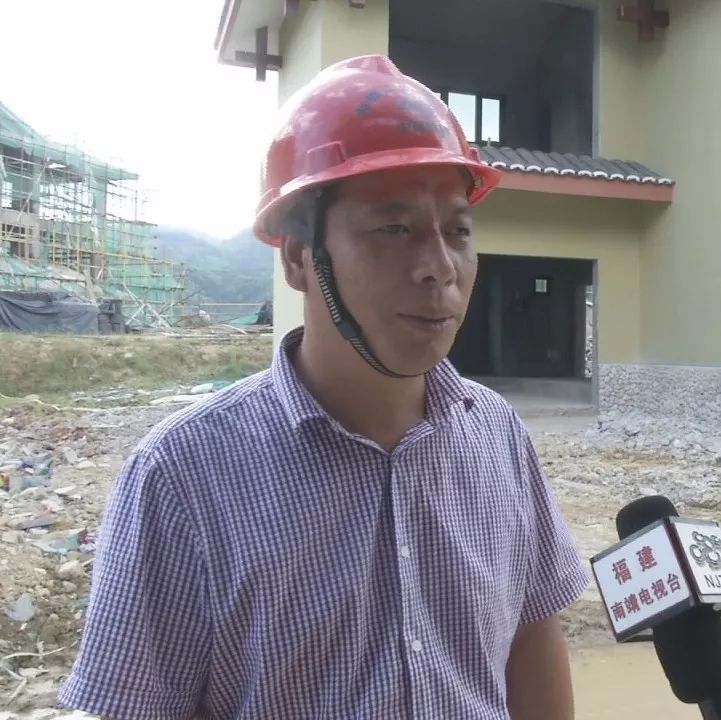 践行初心使命王国华扎根基层02服务乡村振兴