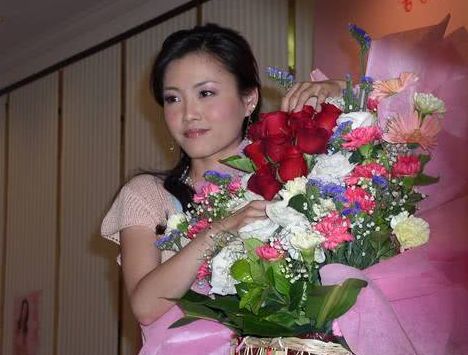 被遗忘歌手7岁跳楼自杀因一首歌豪赚千万被亲爹告上法庭