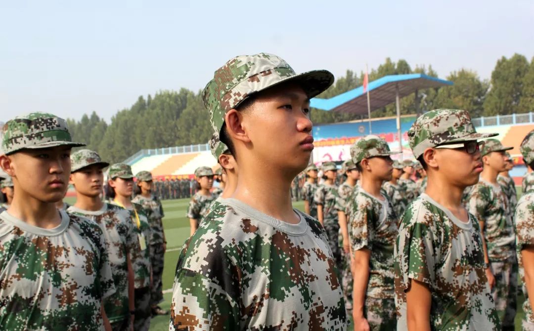 【迎新生】我县中小学纷纷开展新生入学教育_宁晋