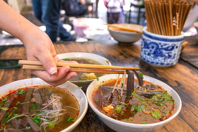 有人说袁家村是"吃货的天堂","陕西美食聚集地"真不为过.