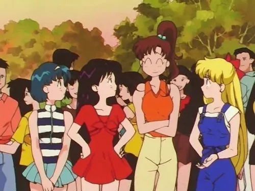 原来从小看到大的「美少女战士」竟然是本时尚宝典啊!