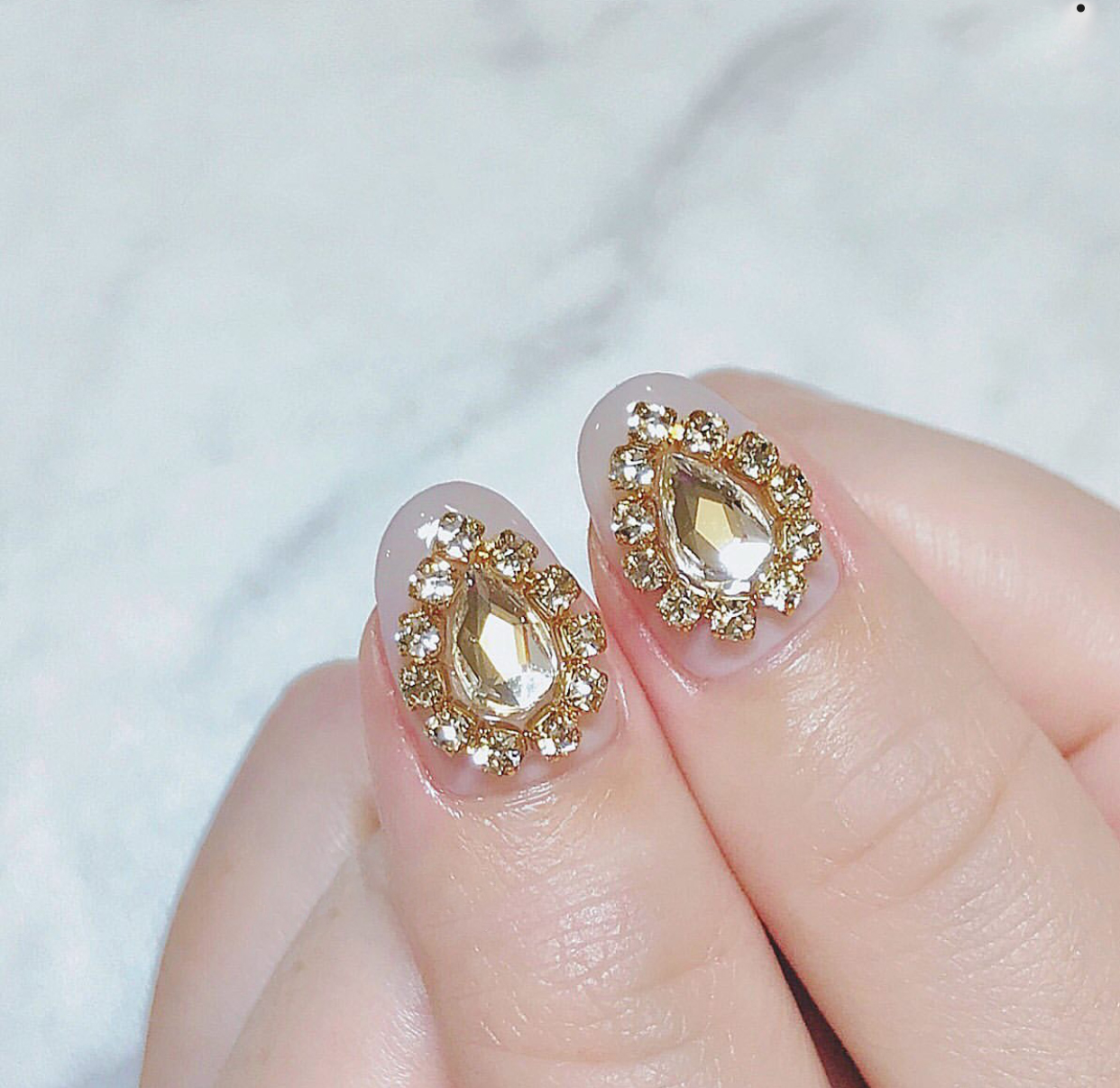 镶钻美甲亮闪闪的奢华感真的美翻啦