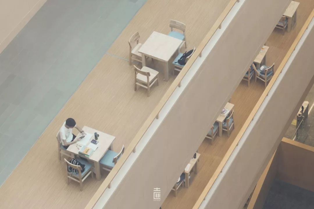 大一新生，如何快速适应大学生活_班级