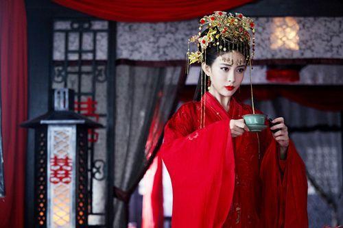 怎么评价孟子义版穆念慈网友一袭红装史上最美