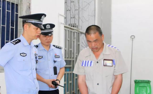 关注福建省清流监狱特许离监妈儿回来迟了