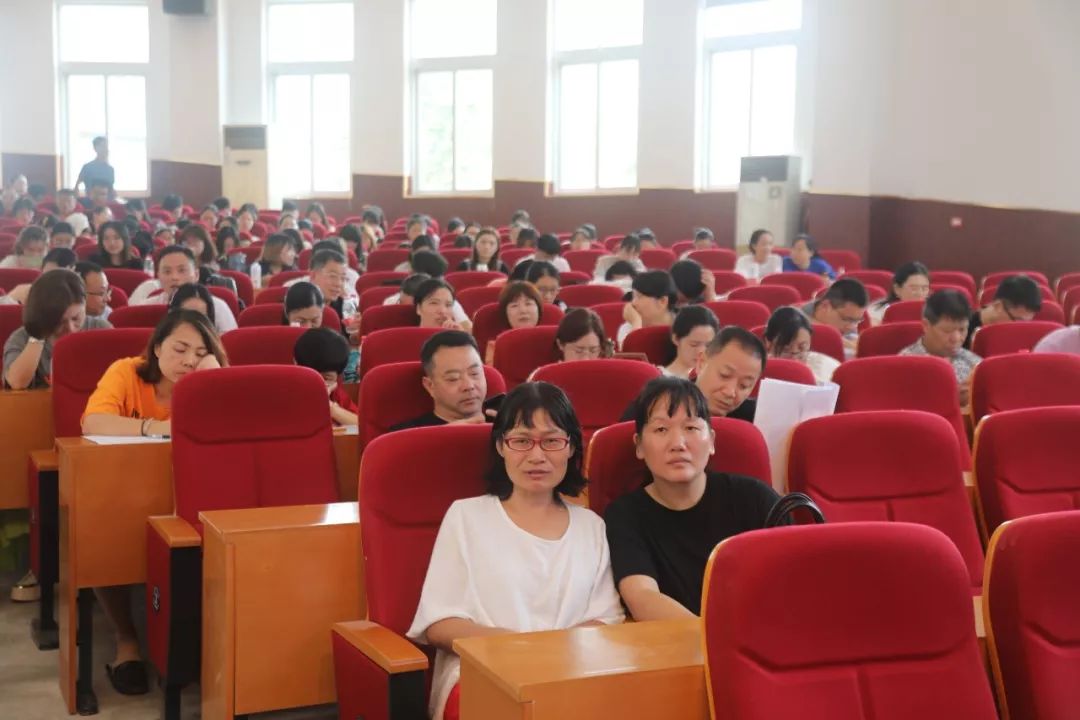 加强管理,新建了方山小学,潘郎小学等高标准校舍;大溪二中扩建,大溪