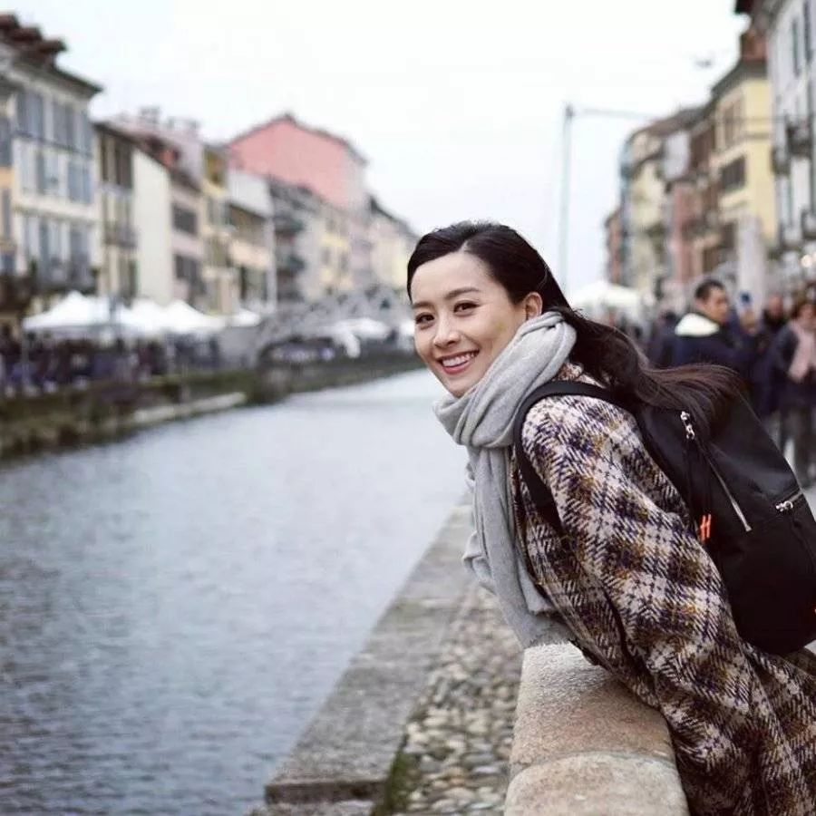 张智霖求送礼物,袁咏仪:睡觉啦_陈法拉