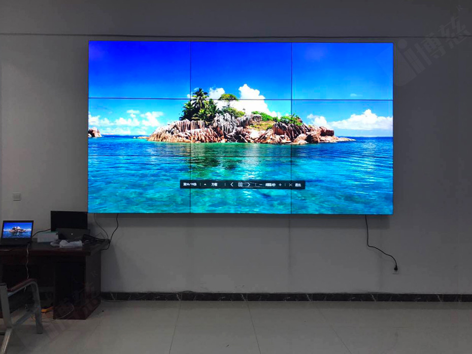 博慈55寸液晶拼接屏助新疆乌鲁木齐售楼处_商业