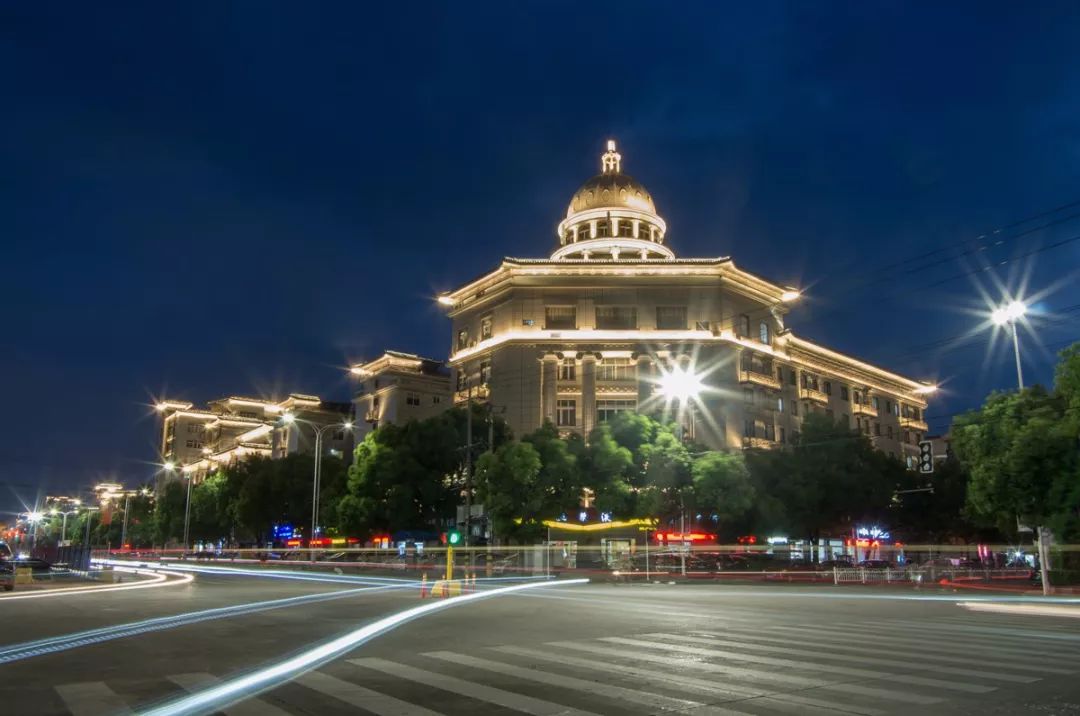 在吗我要把兴化美丽的夜景送给你