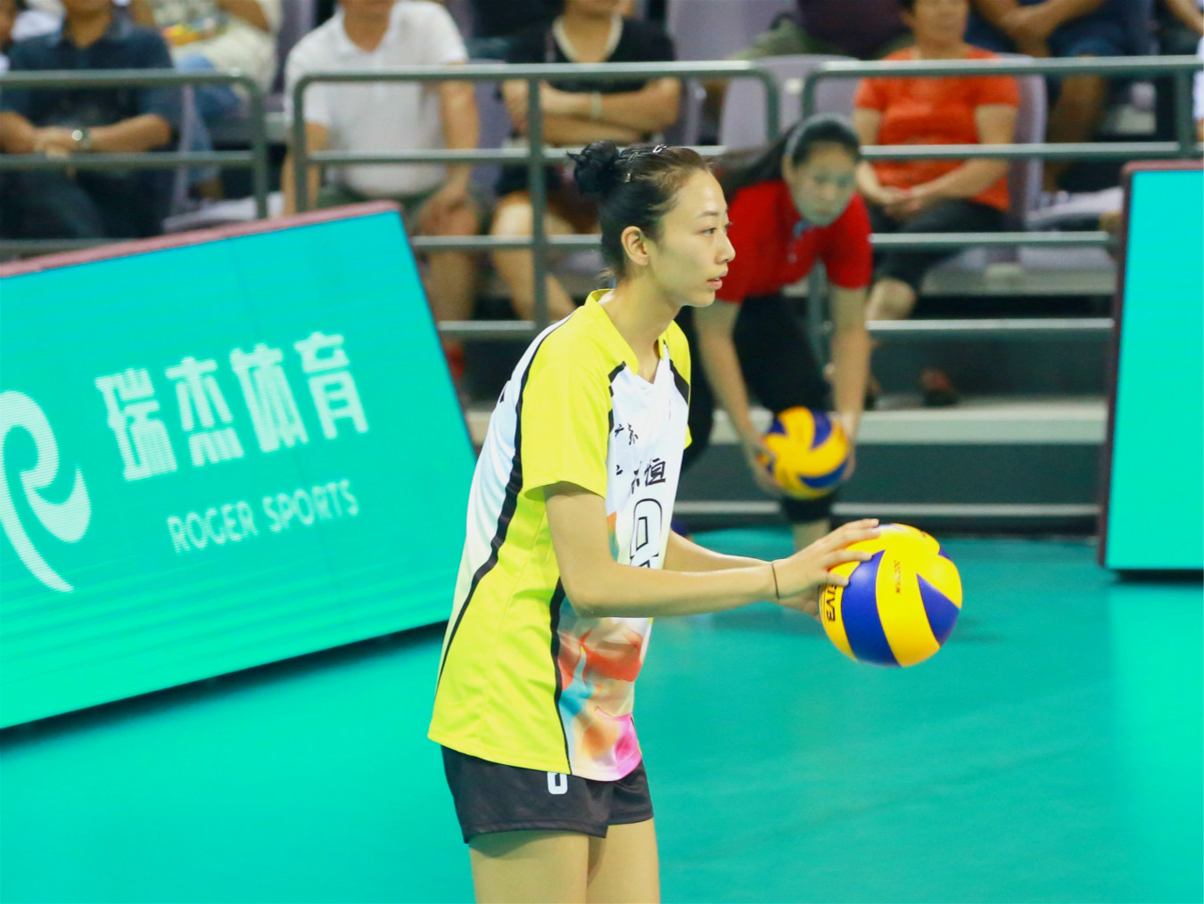 原创专访恒大女排主帅方岩陈佩妍孙燕都不是天才球员外界不要给压力