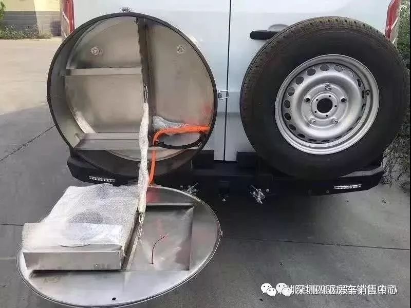 福特新全顺旅居房车采用响誉欧洲的商用品牌底盘打造一款娇小实用高